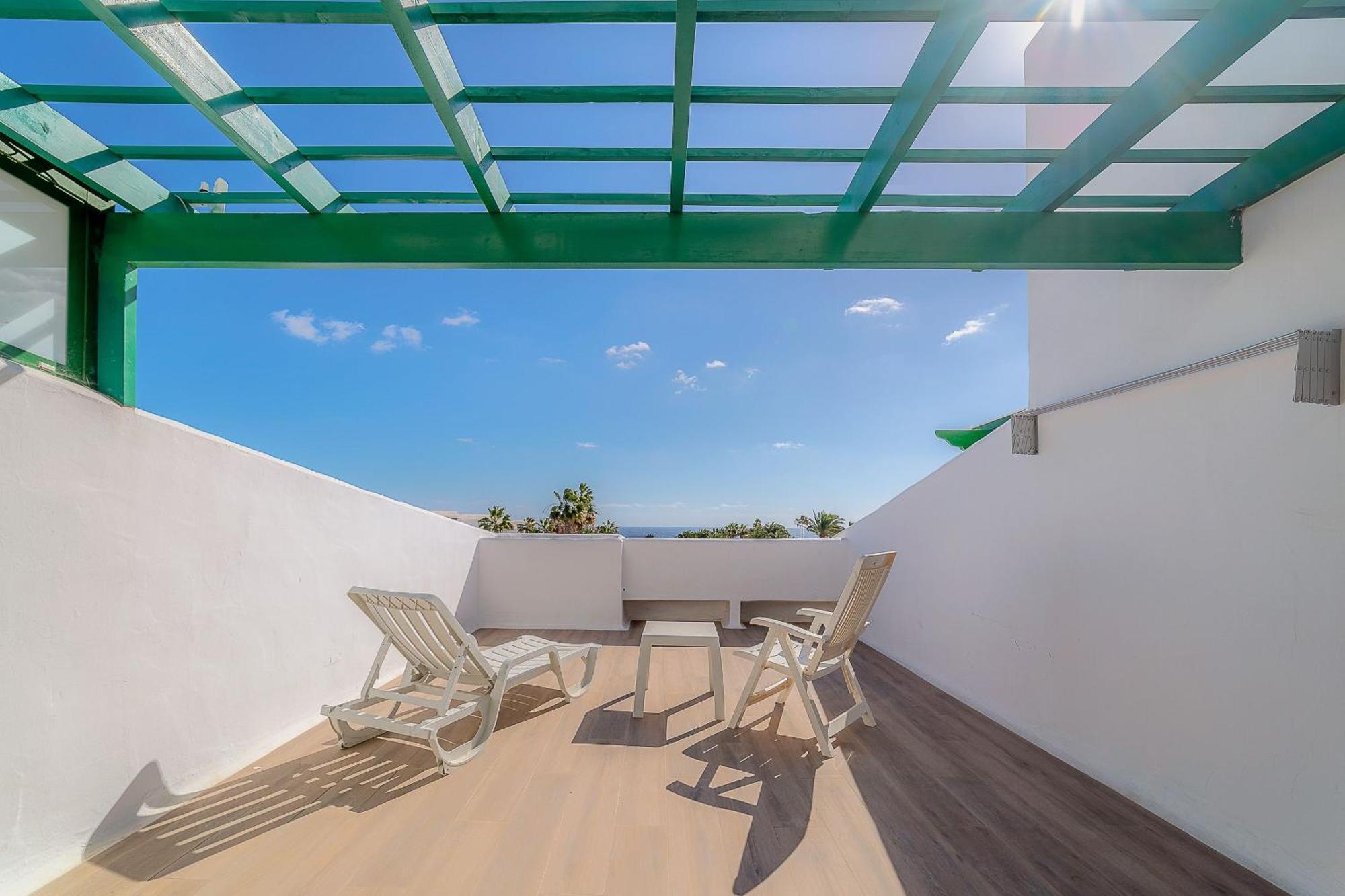 Fantástico apartamento en Las Coronas, gran terraza con vistas al mar y recién reformado completamente Costa Teguise Extérieur photo