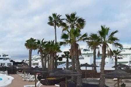 Fantástico apartamento en Las Coronas, gran terraza con vistas al mar y recién reformado completamente Costa Teguise Extérieur photo