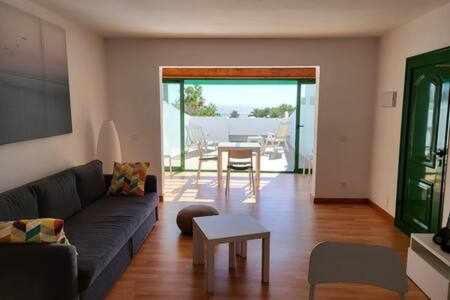 Fantástico apartamento en Las Coronas, gran terraza con vistas al mar y recién reformado completamente Costa Teguise Extérieur photo